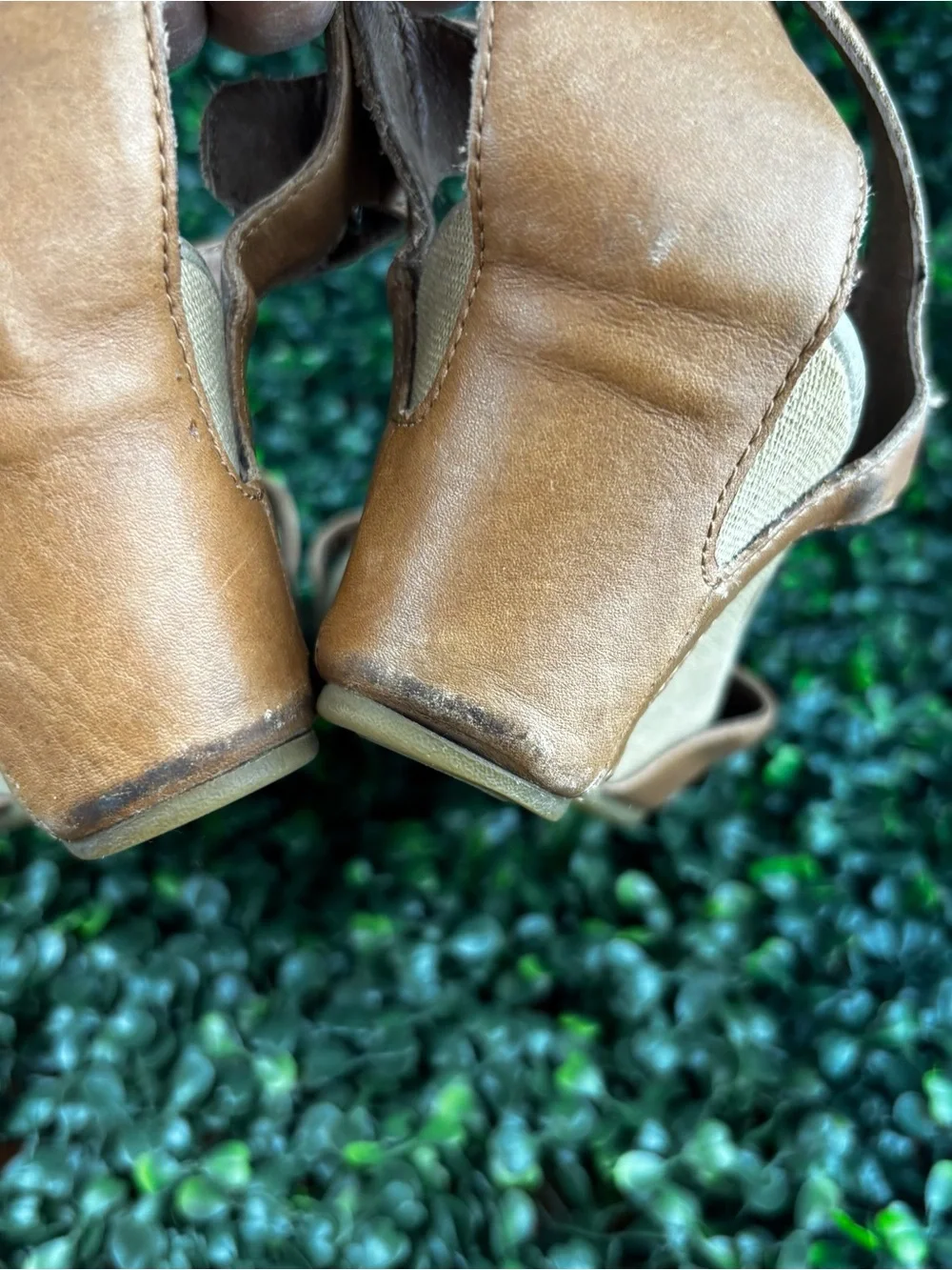 Teva Women's Brown Tan T-Strap Leather Sandals size 11 Woman - Picture 4 of 9